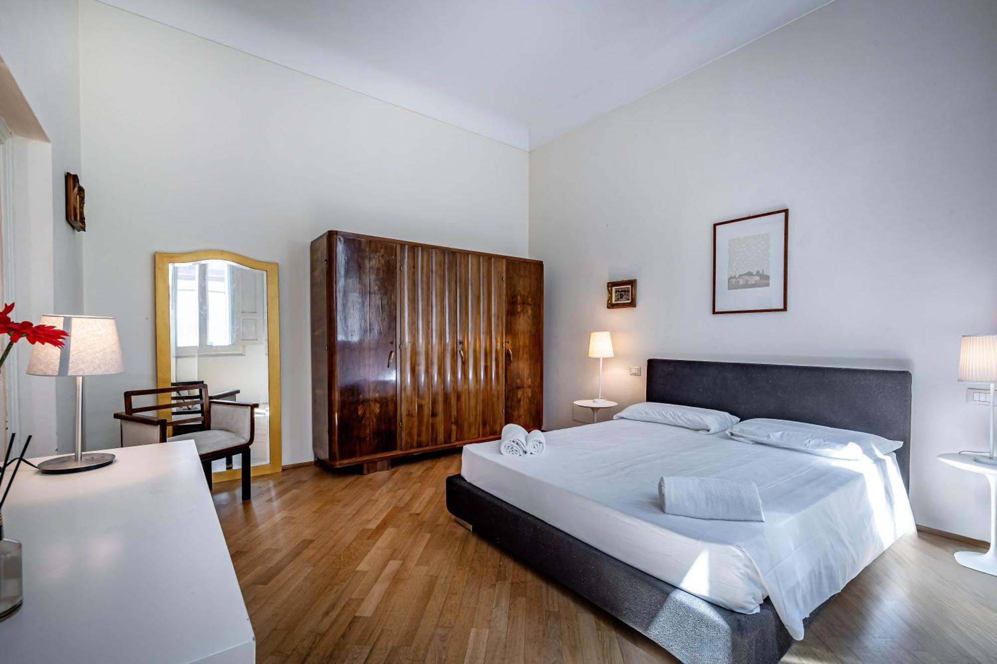 Apartment Yd Servi Florenz